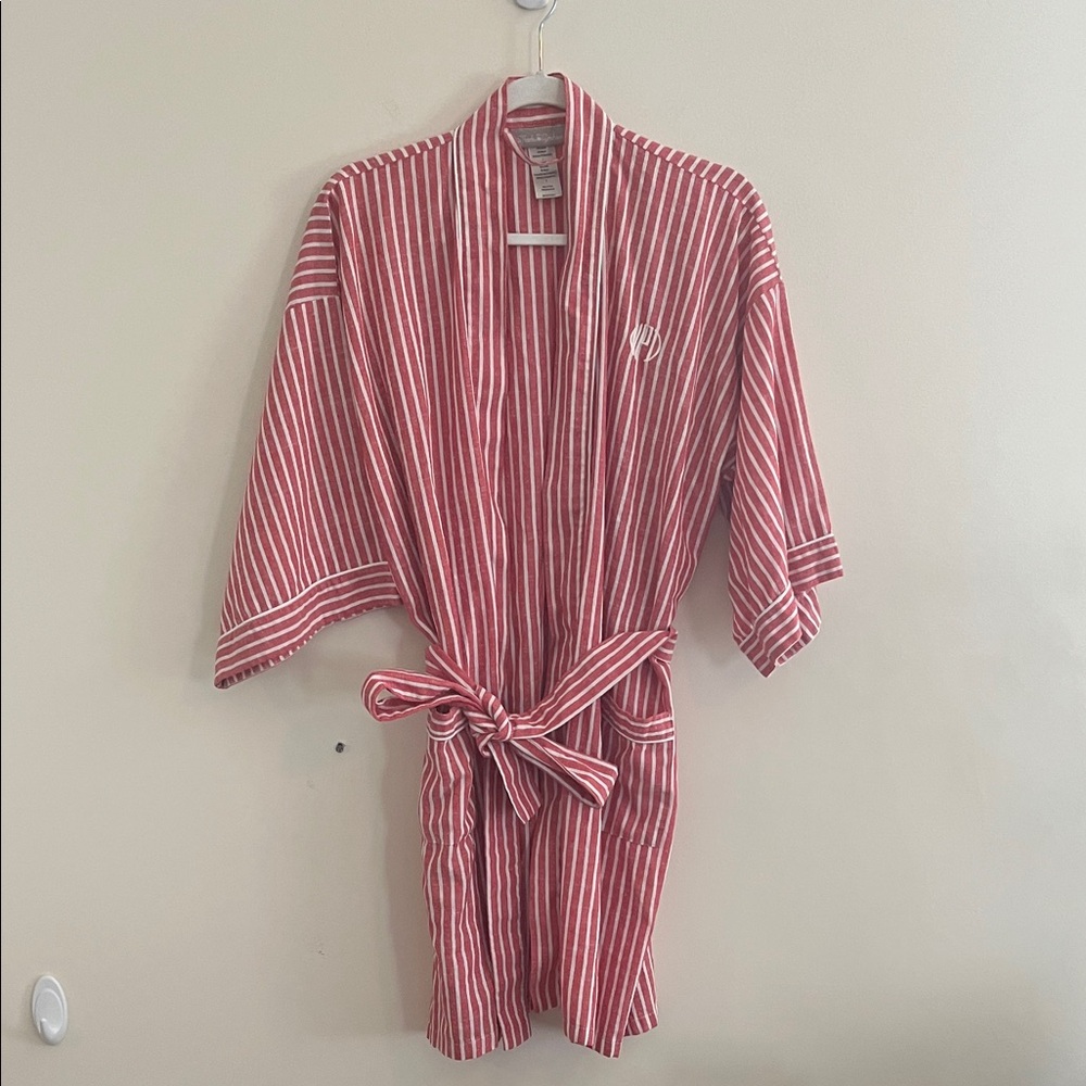 Mark and Graham Striped Res‎ White Bathrobe Dressing Gown Monogram Classic S